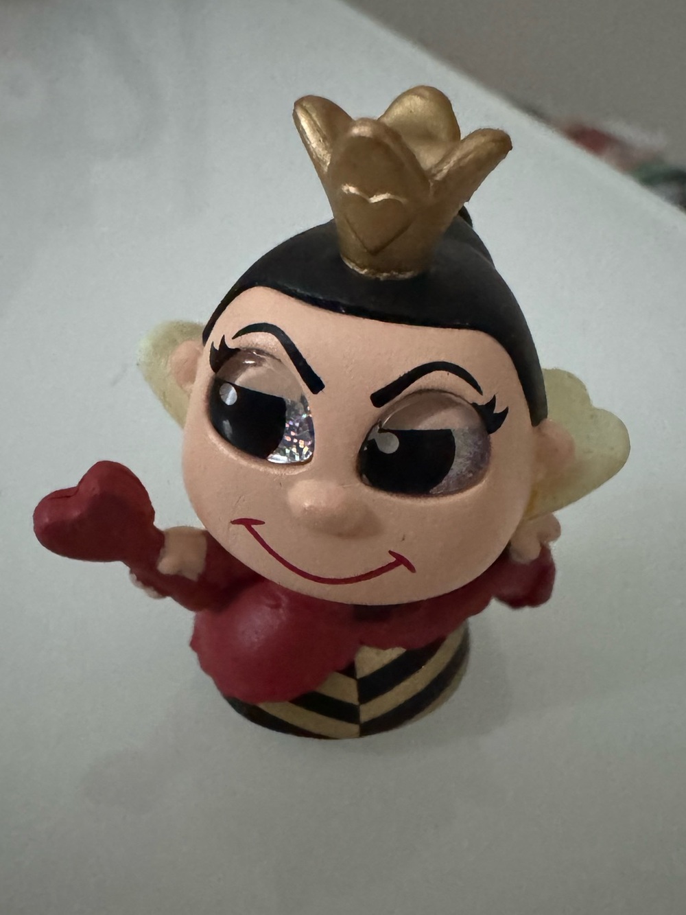 Disney doorables let’s party series queen of hearts